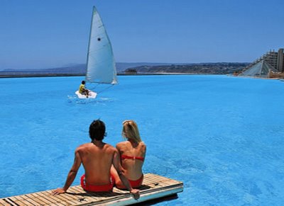 largest hotel pool in the world